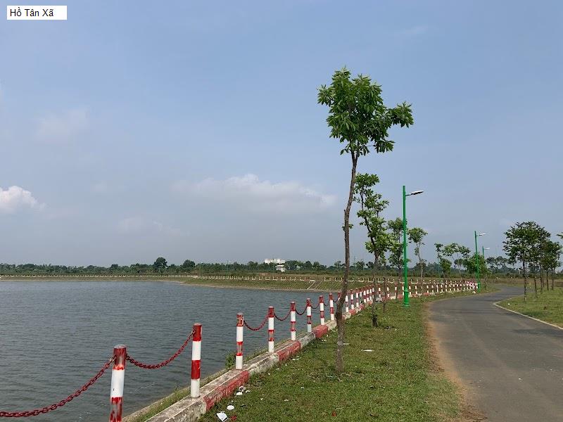 Hồ Tân Xã
