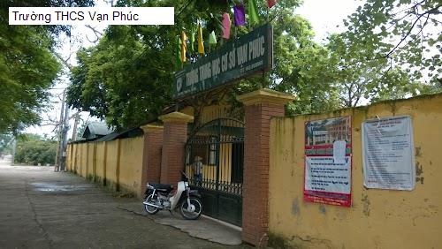 Trường THCS Vạn Phúc