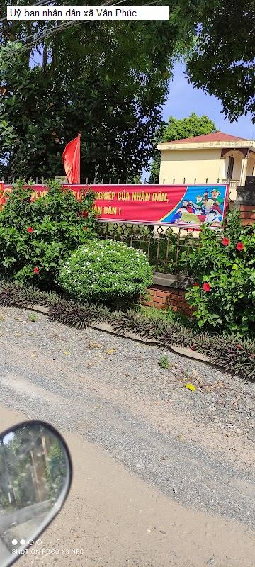 Uỷ ban nhân dân xã Vân Phúc