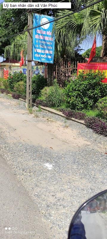Uỷ ban nhân dân xã Vân Phúc