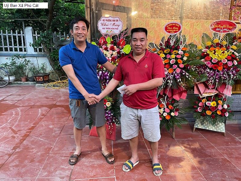 Uỷ Ban Xã Phú Cát